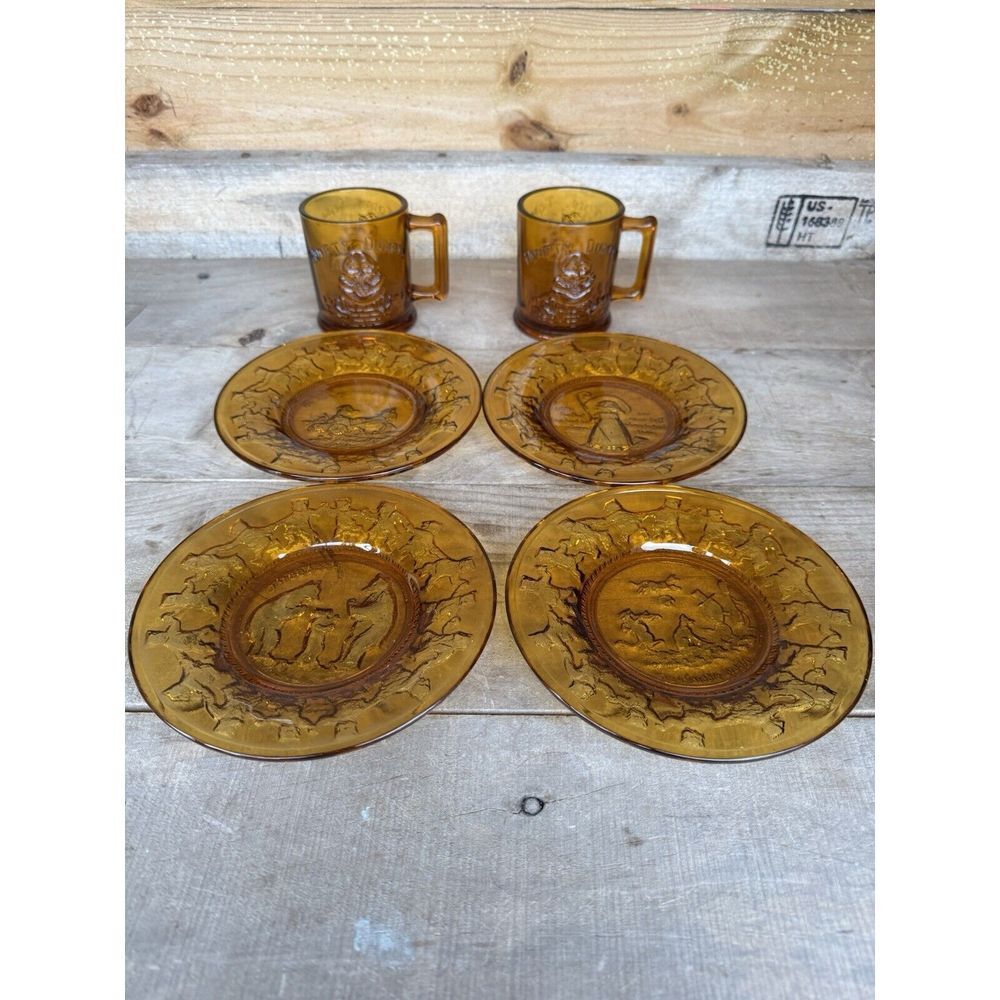 Tiara‎ Indiana Glass Amber Child's Nursery Rhyme (4) Plates And (2) Mug Set